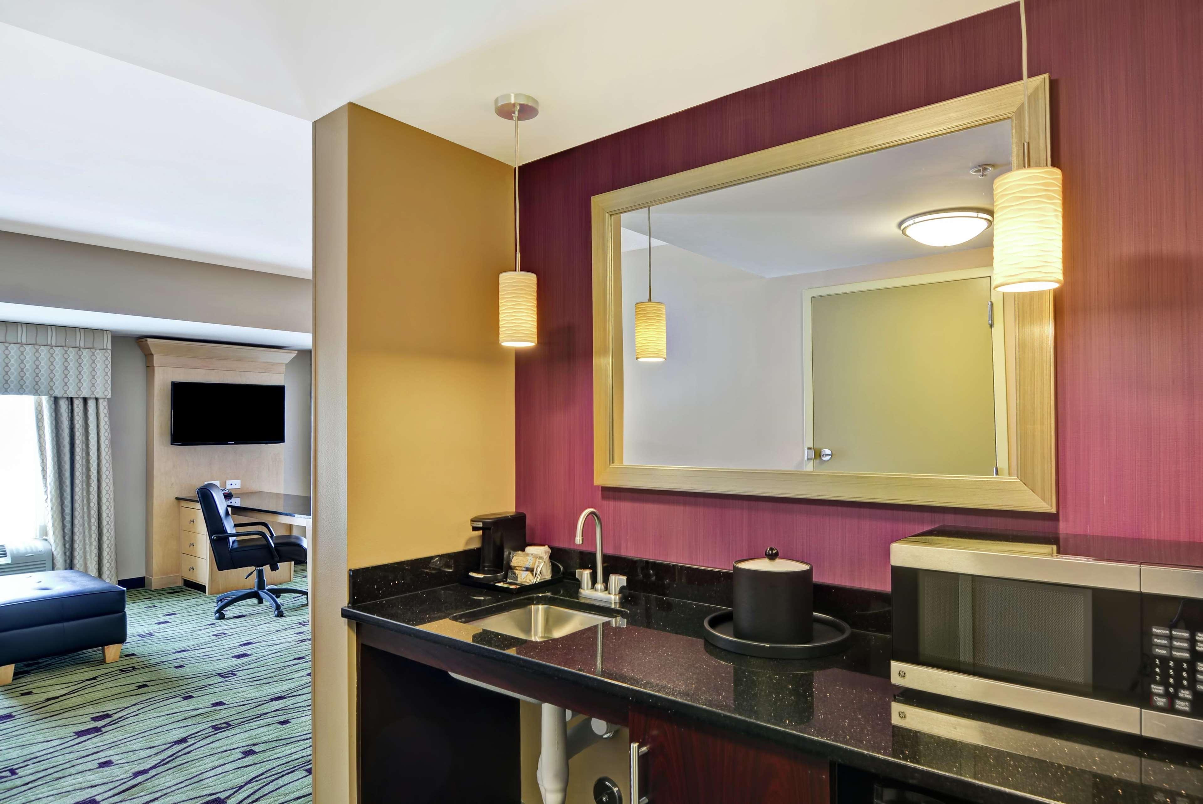 Hampton Inn & Suites Crabtree Raleigh Esterno foto