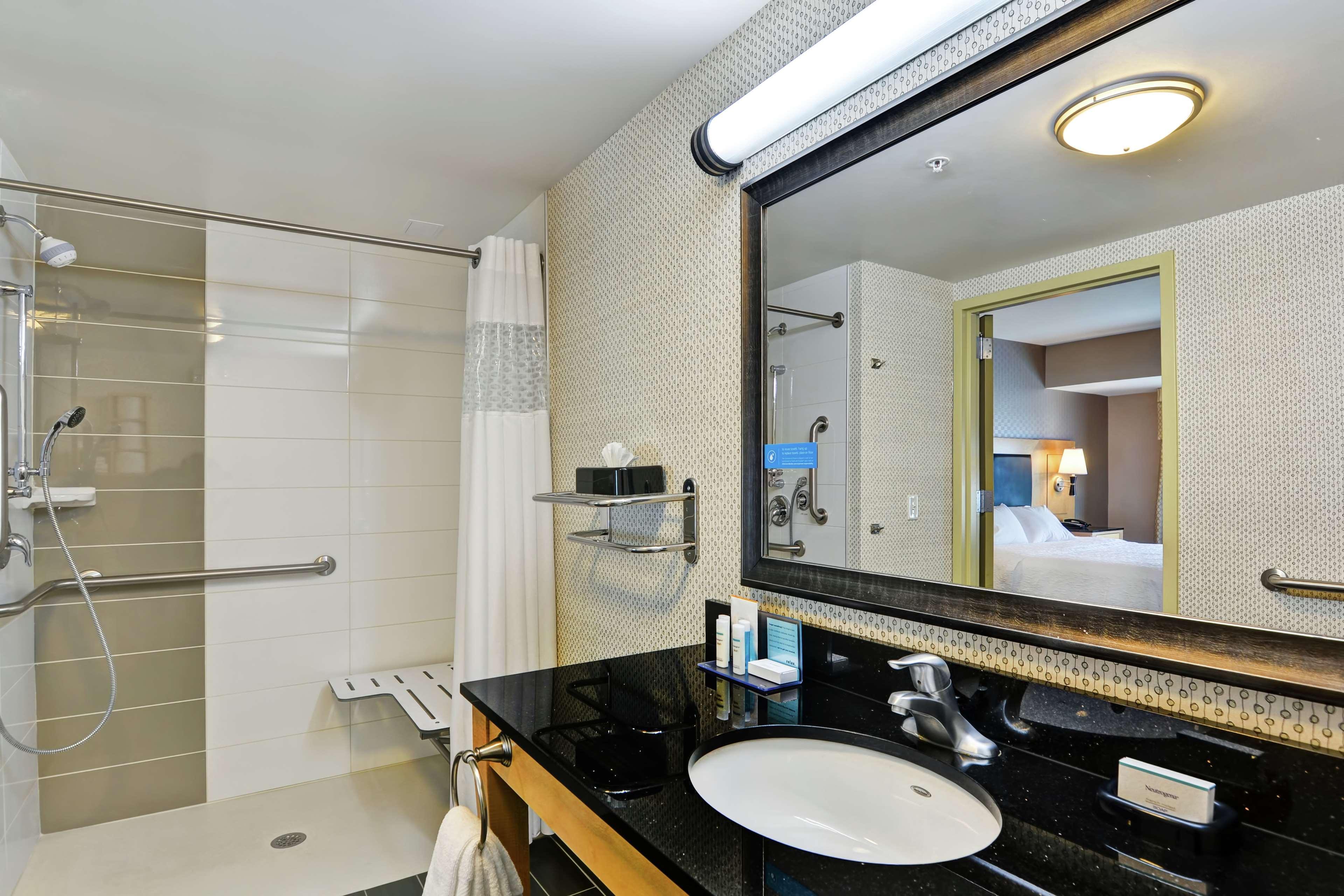 Hampton Inn & Suites Crabtree Raleigh Esterno foto