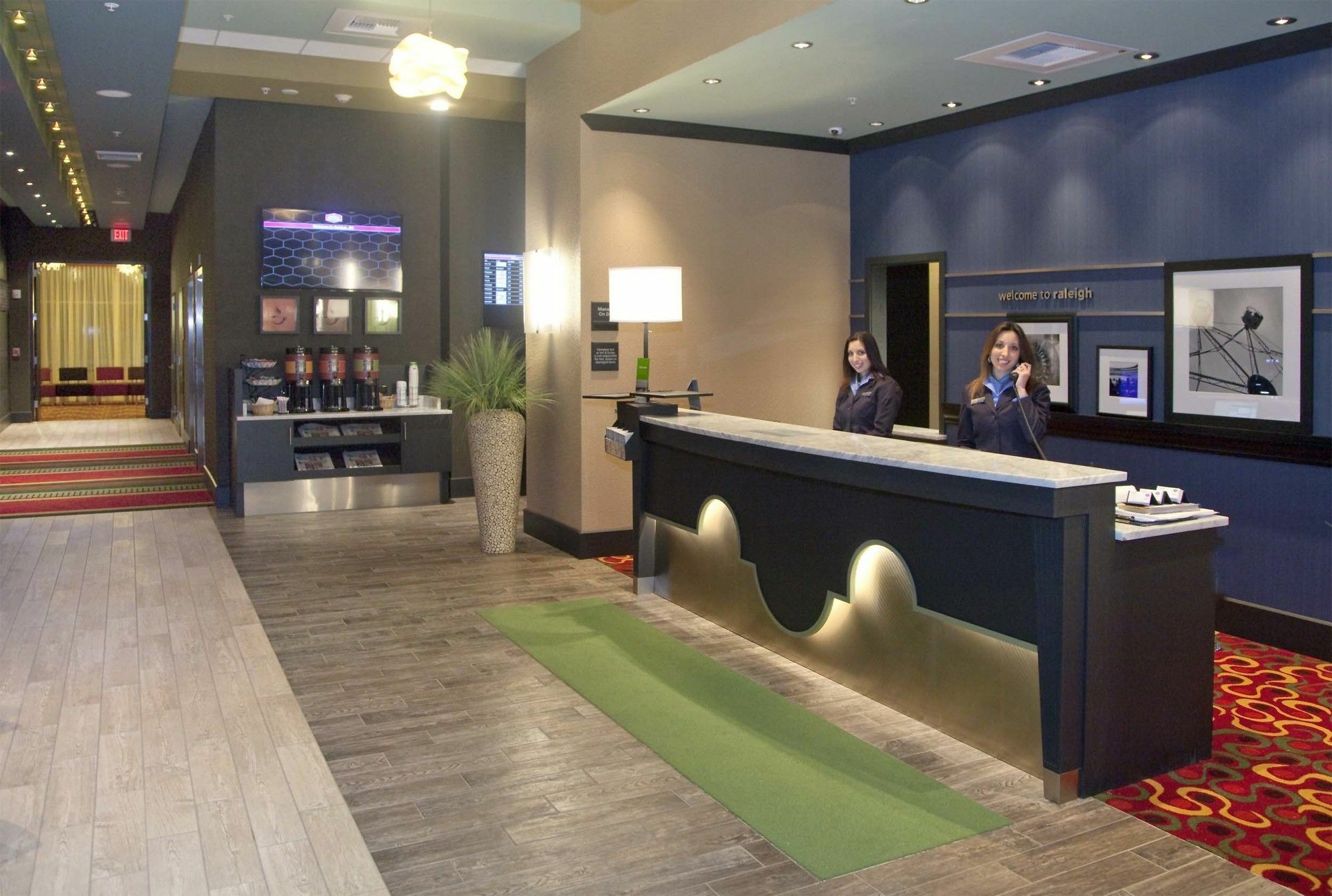 Hampton Inn & Suites Crabtree Raleigh Esterno foto